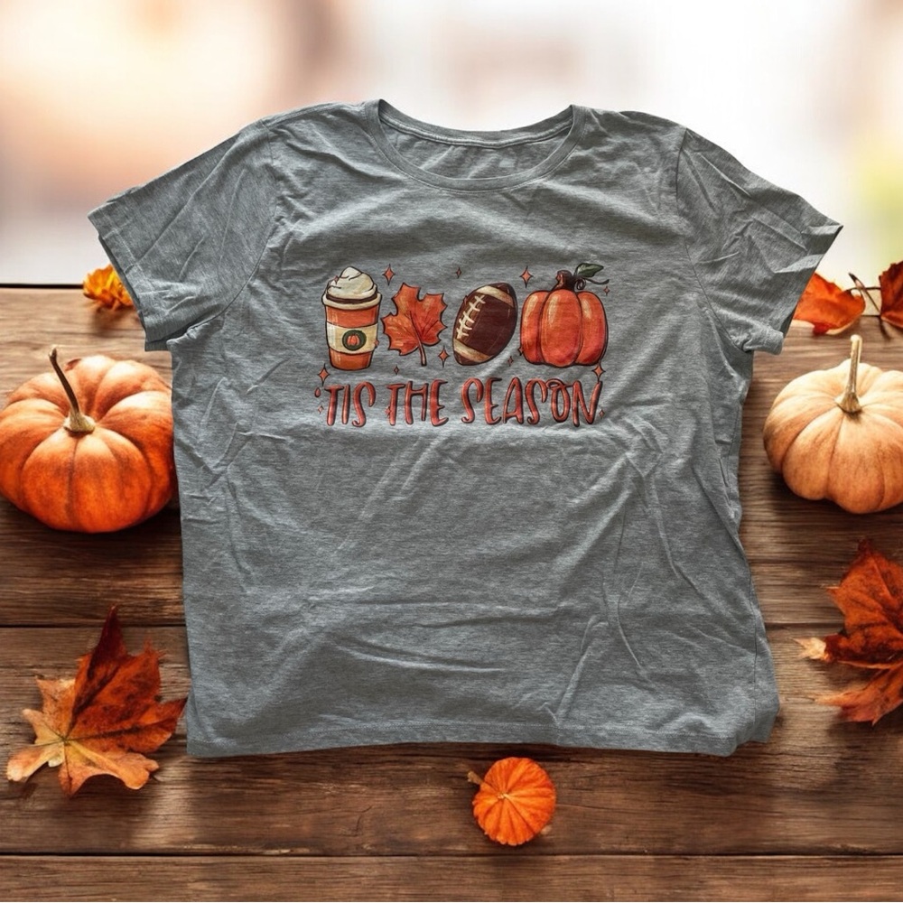 “Tis The Season" Coffee, Maple Leaf, football, Pumpkin Soft T-Shirt 2XL Gray